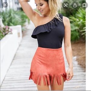 Kittenish fringe with benefits skirt